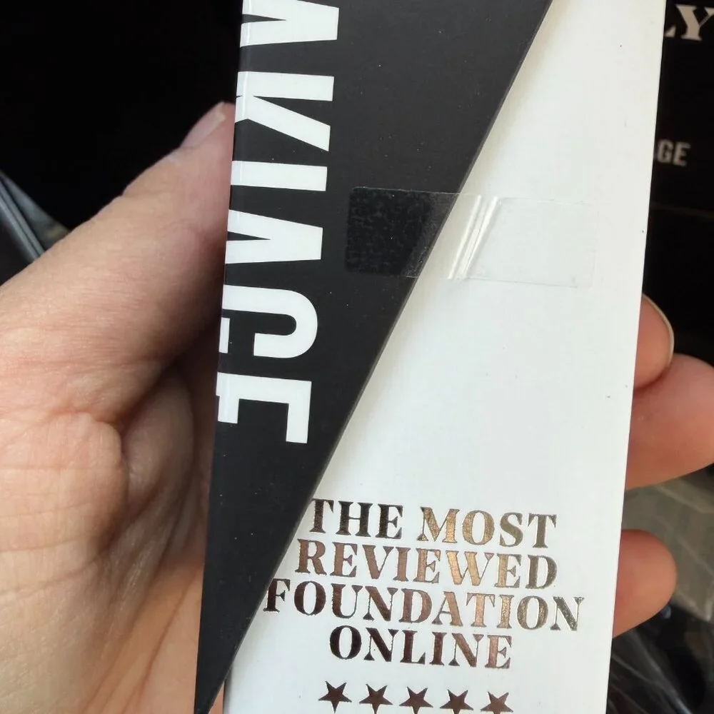 IL MAKIAGE Woke Up Like This Foundation 130 Full Size